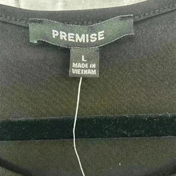 NEW WITH TAGS Slinky  black top with keyhole🖤 - Picture 6 of 7